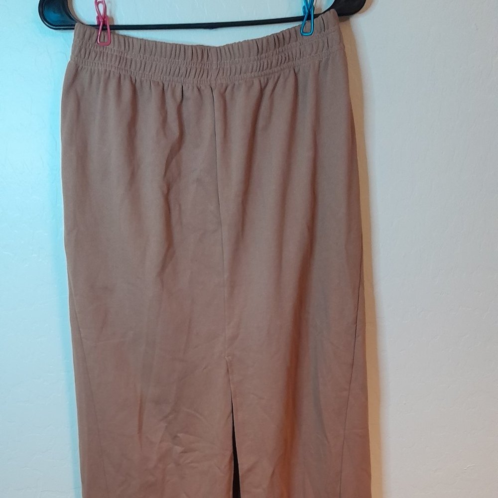 Commense Brown maxi skirt. Split font and back. Medium